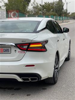 نيسان ماكسيما